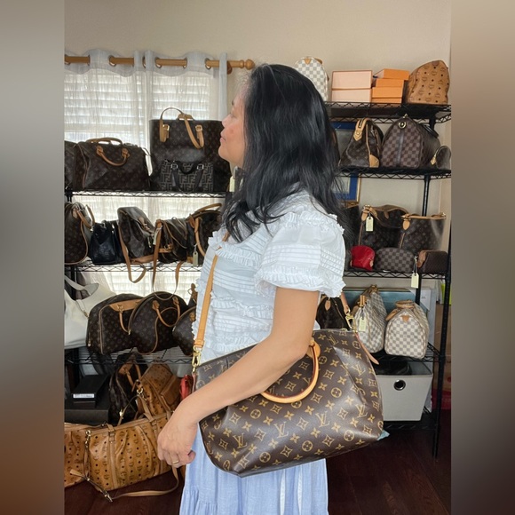 Meet your Posher, Evelyn - Picture 2 of 2